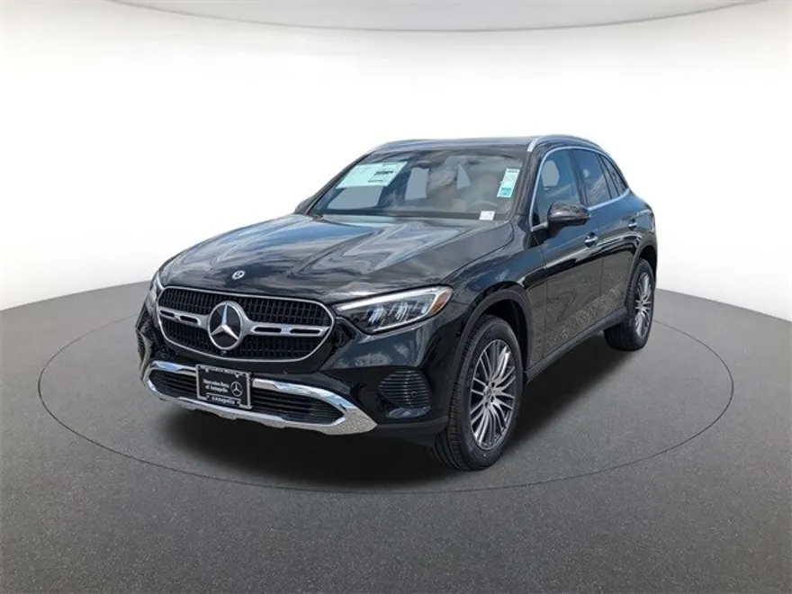 2025 Mercedes Benz GLC 300 4MATIC photo 1