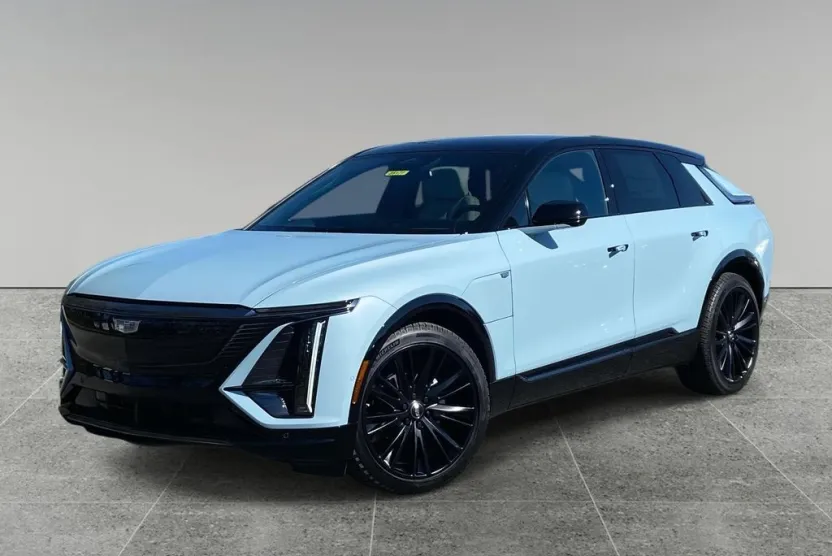 2025 Cadillac Lyriq Sport photo 1