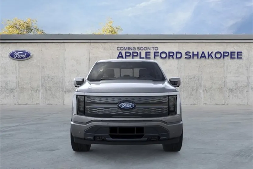 2025 Ford F-150 Lightning Lariat photo 1
