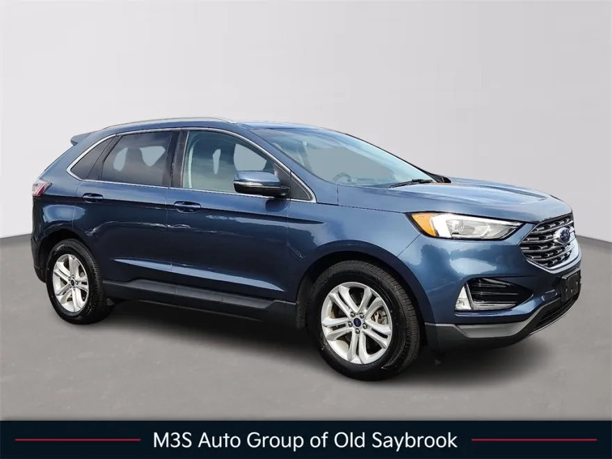 2019 Ford Edge SEL photo 1