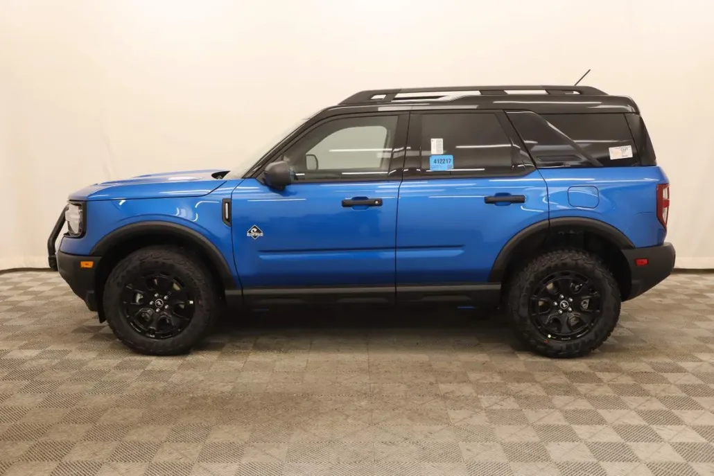 2025 Ford Bronco Sport Outer Banks photo 1