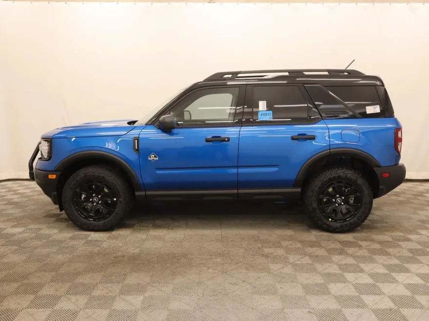 2025 Ford Bronco Sport Outer Banks photo 1