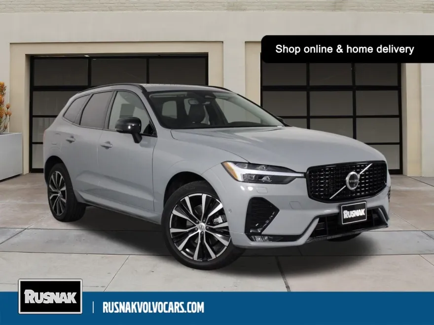 2025 Volvo XC60 B5 Plus photo 1