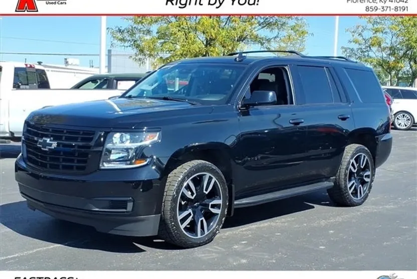 2019 Chevrolet Tahoe LT photo 1