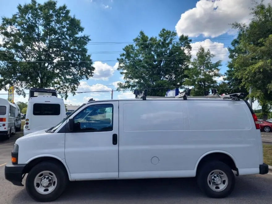 2018 Chevrolet Express 2500 Cargo Van photo 1