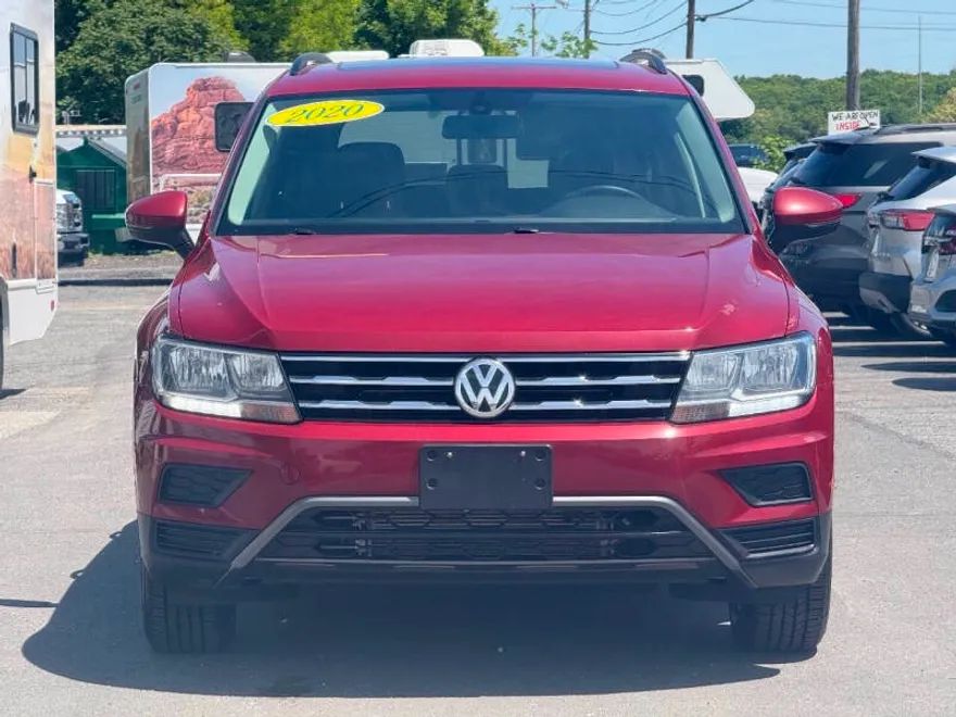 2020 Volkswagen Tiguan SE photo 1