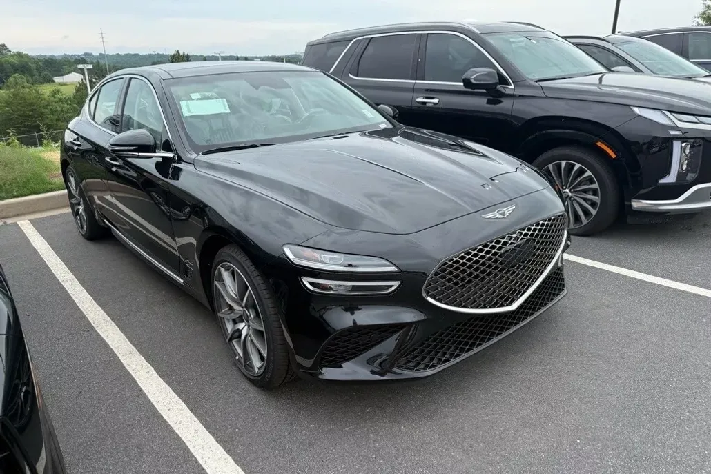 2026 Genesis G70 2.5T Prestige photo 1
