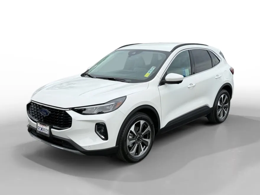 2023 Ford Escape Hybrid Platinum photo 1