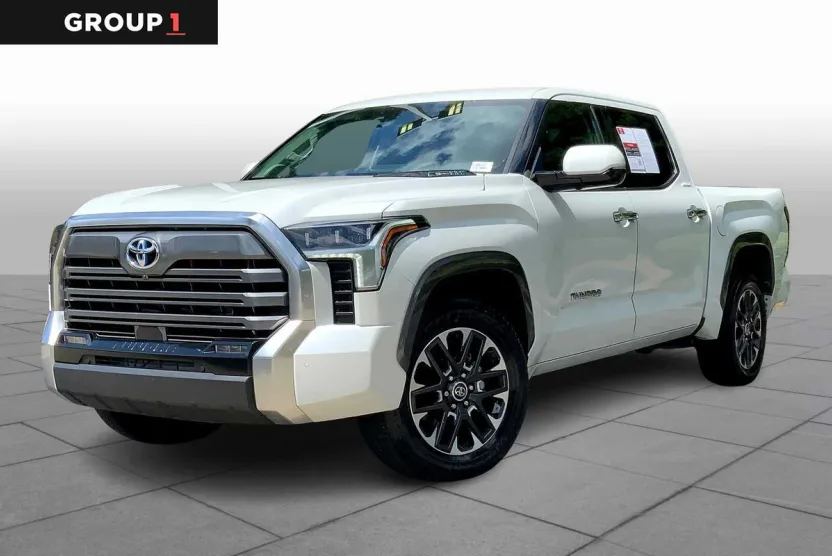 2023 Toyota Tundra Limited CrewMax photo 1