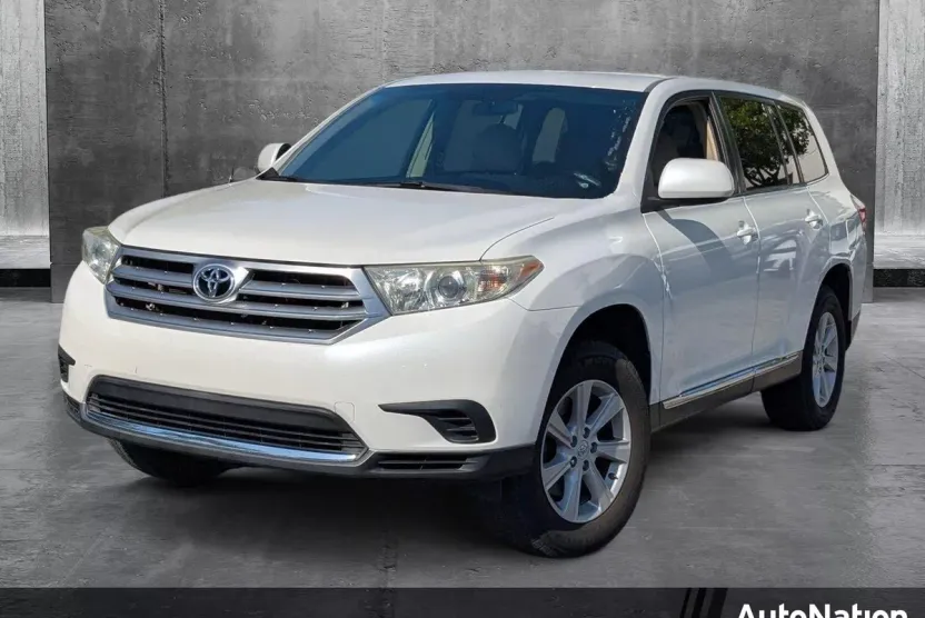2012 Toyota Highlander Base photo 1