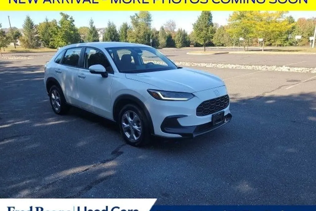 2023 Honda HR-V LX photo 1