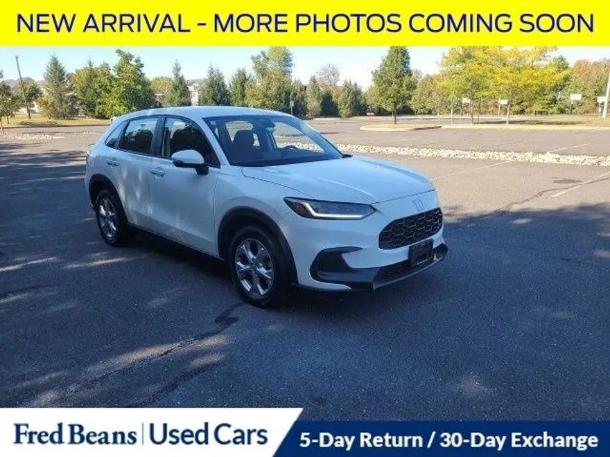 2023 Honda HR-V LX photo 1