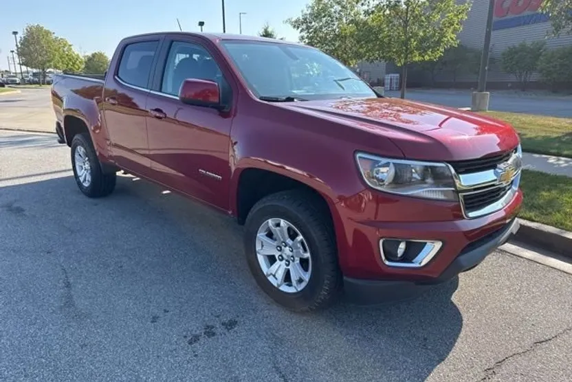 2018 Chevrolet Colorado LT photo 1