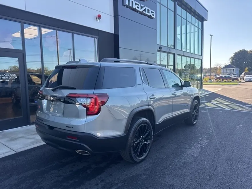 2023 Gmc Acadia SLT photo 1