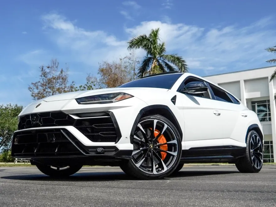 2022 Lamborghini Urus photo 12