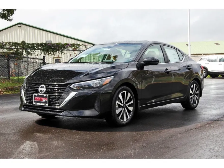 2025 Nissan Sentra SV photo 1