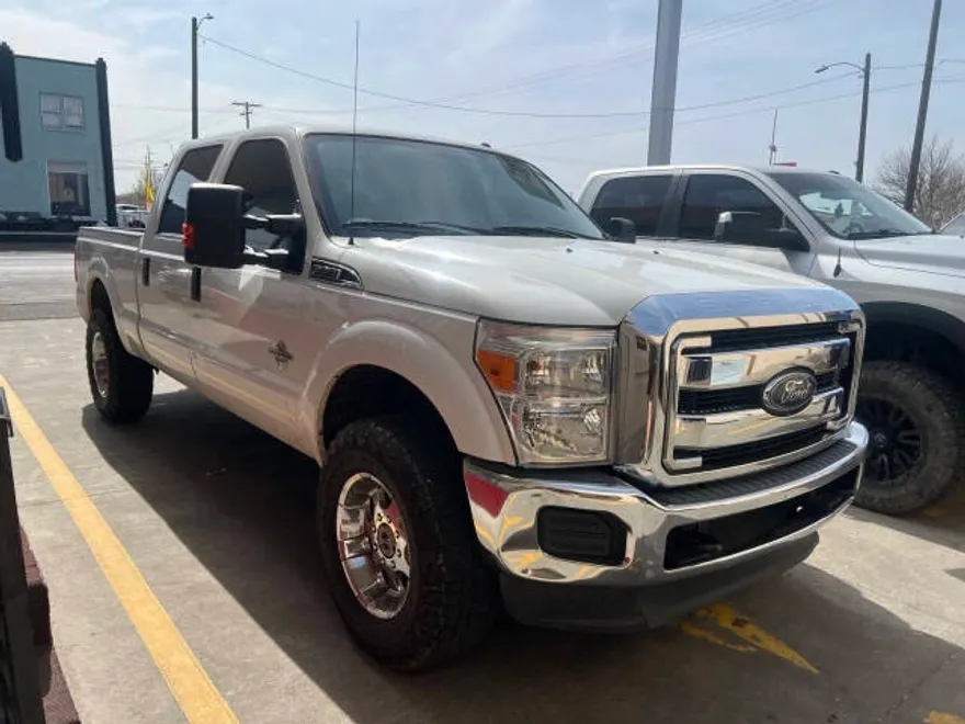 2016 Ford F-250 XLT photo 1