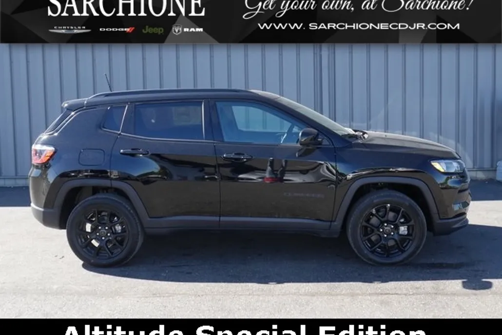 2025 Jeep Compass Altitude photo 1
