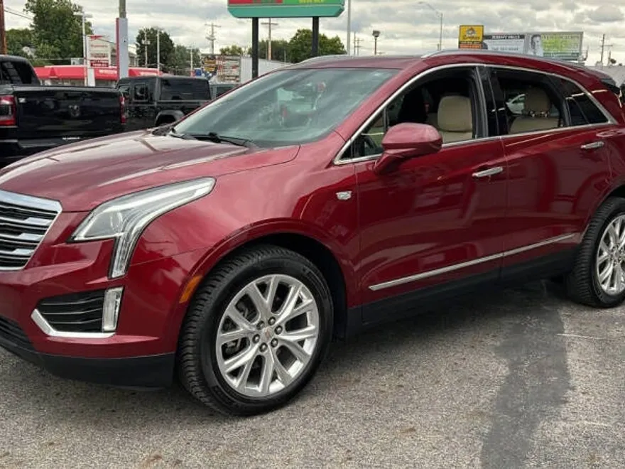2017 Cadillac XT5 Luxury photo 1