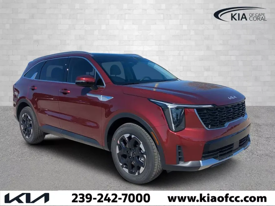 2025 Kia Sorento S photo 1