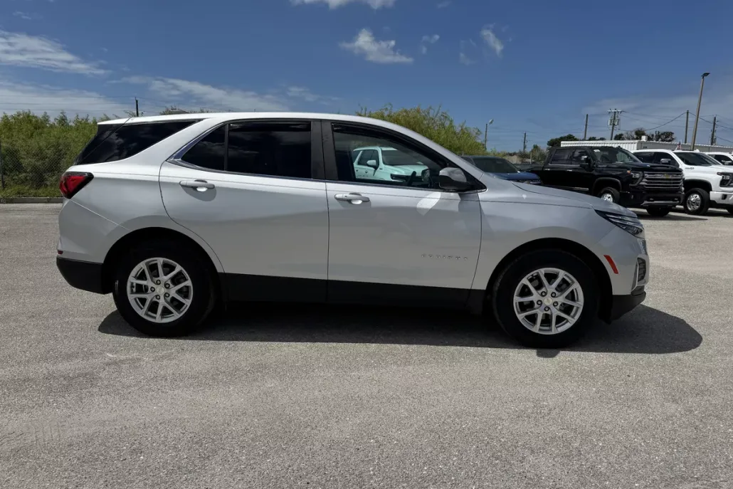 2022 Chevrolet Equinox photo 1