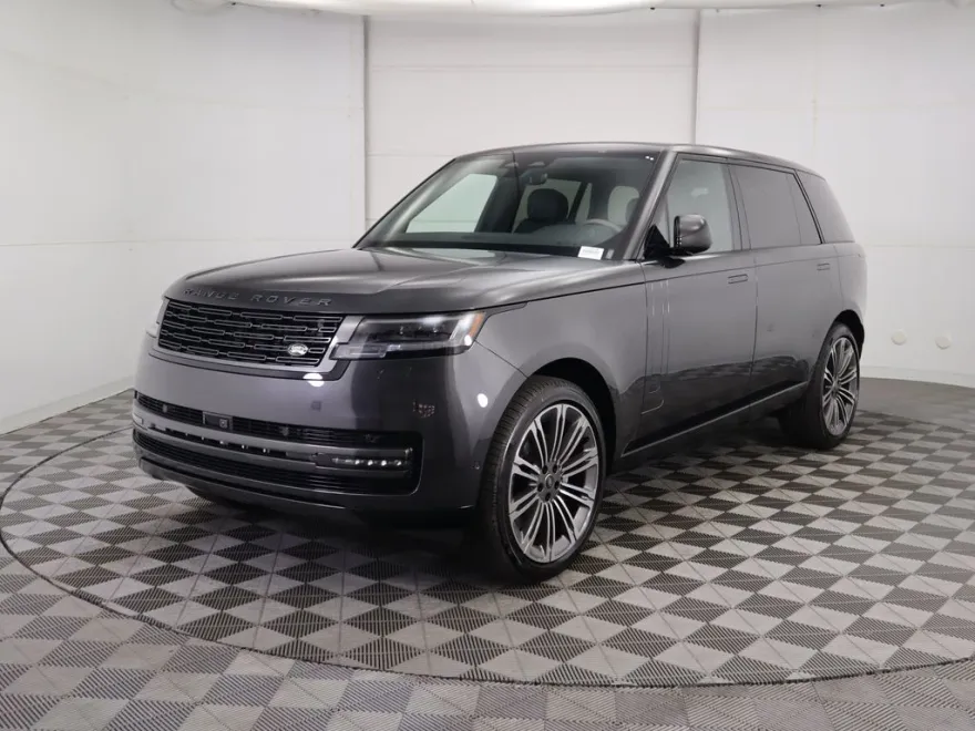 2025 Land Rover Range Rover SE photo 1
