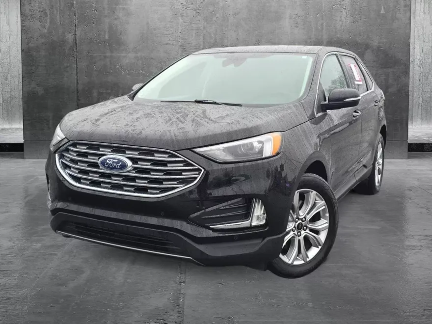 2024 Ford Edge Titanium photo 1