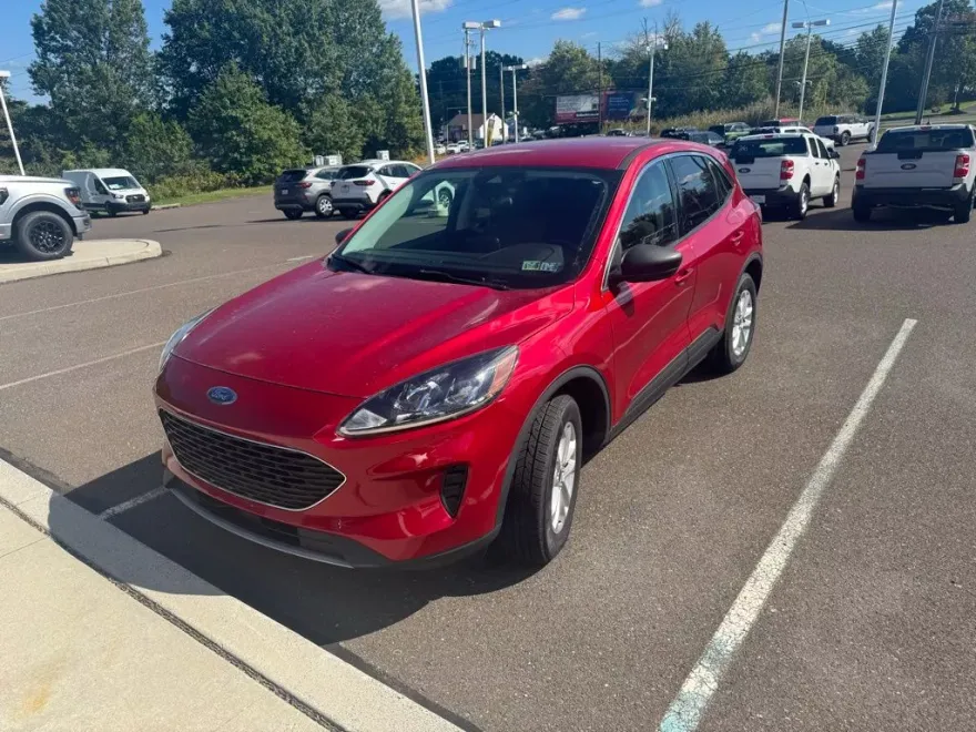 2022 Ford Escape SE photo 1