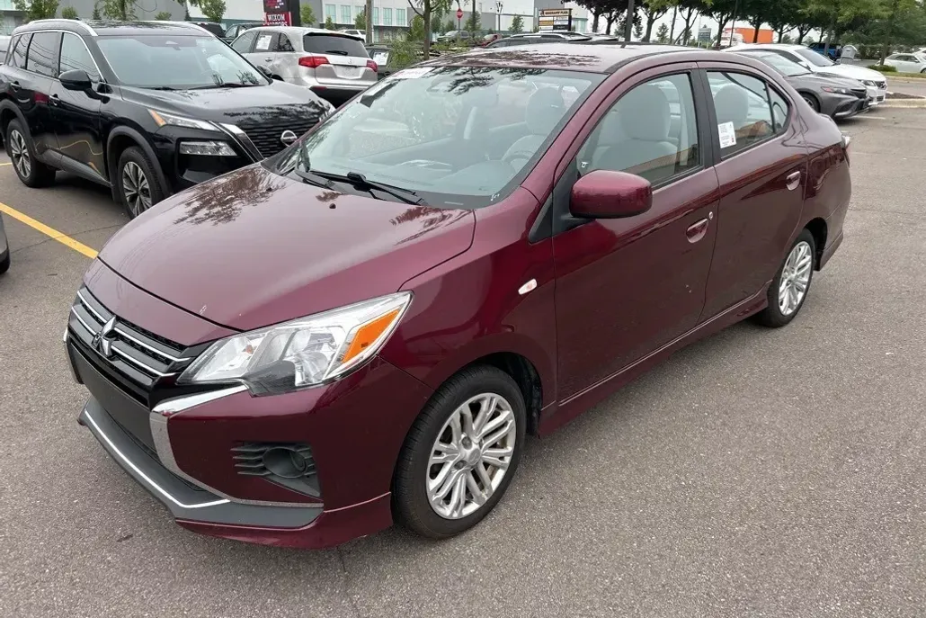 2021 Mitsubishi Mirage G4 Carbonite Edition photo 1