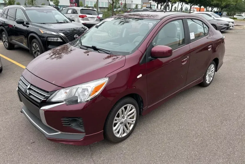 2021 Mitsubishi Mirage G4 Carbonite Edition photo 1
