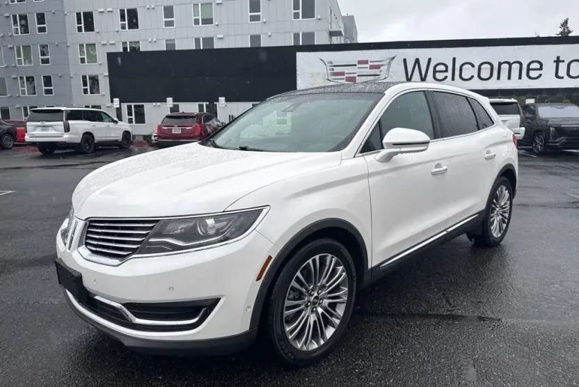2017 Lincoln MKX Reserve photo 1