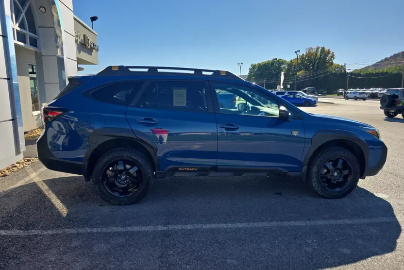 2022 Subaru Outback Wilderness photo 1