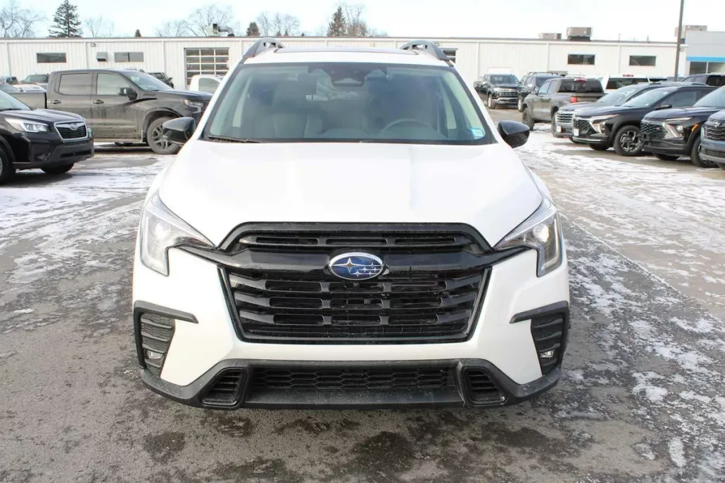2025 Subaru Ascent Onyx Edition Touring photo 1