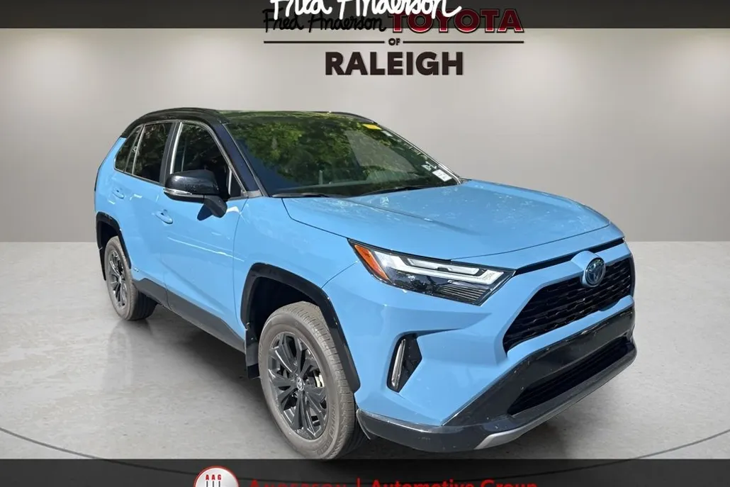 2024 Toyota RAV4 Hybrid XSE photo 1