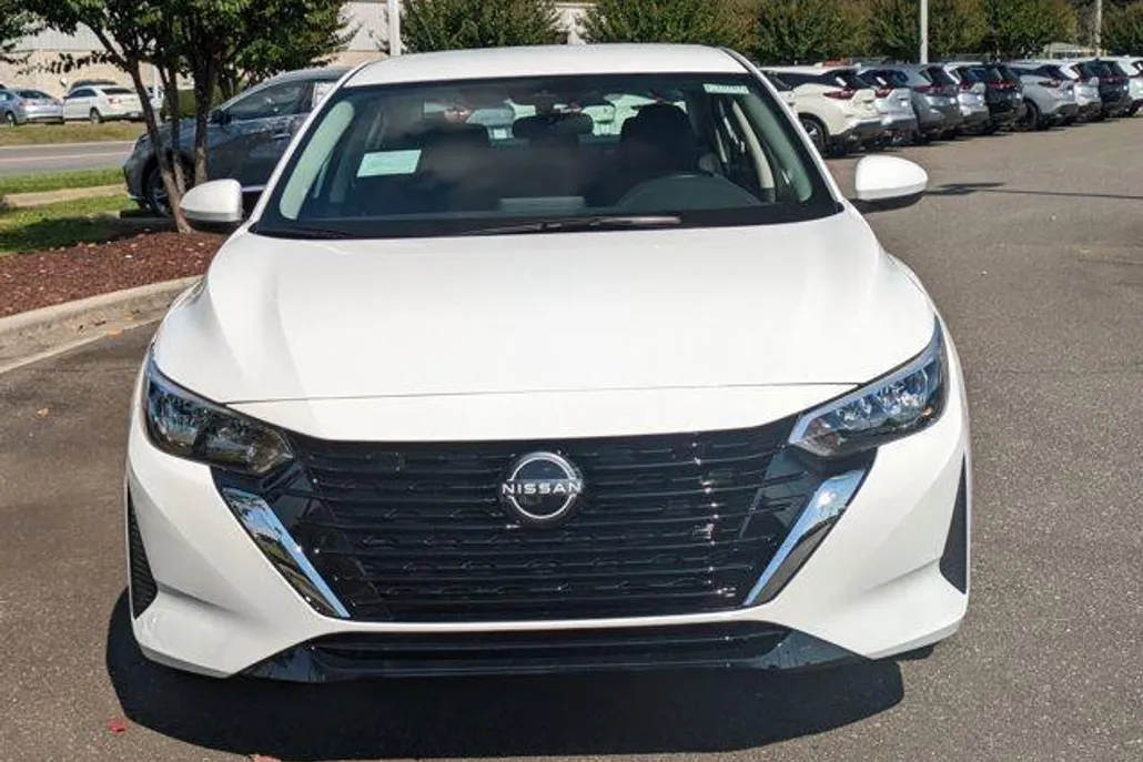 2025 Nissan Sentra S photo 1