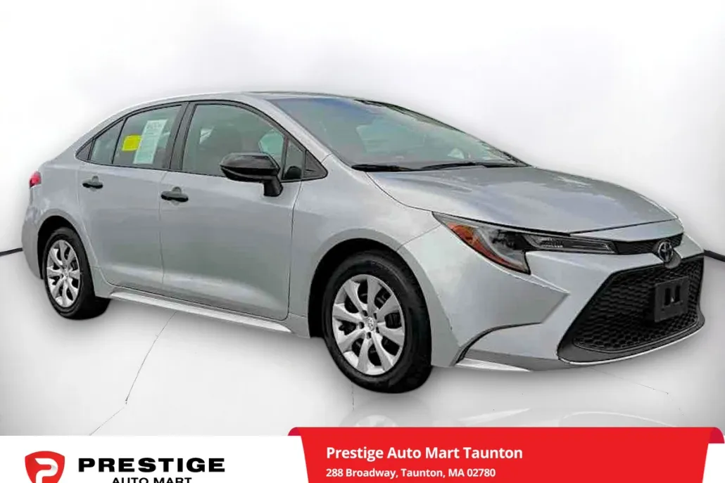 2022 Toyota Corolla LE photo 1