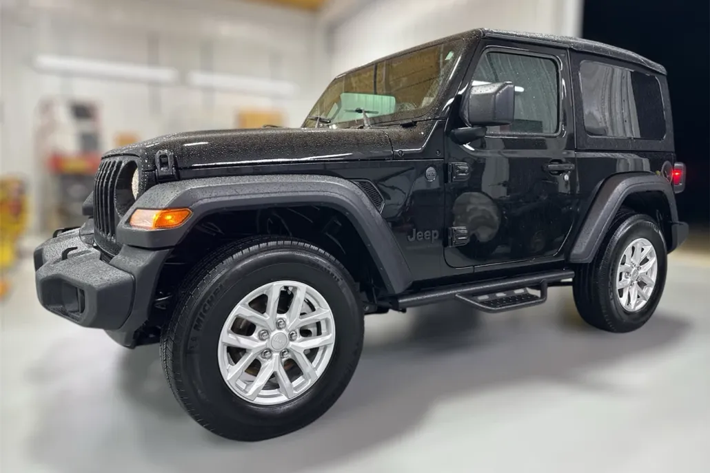 2023 Jeep Wrangler Sport S photo 1