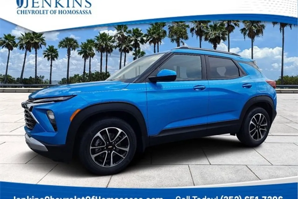 2025 Chevrolet Trailblazer LT photo 1