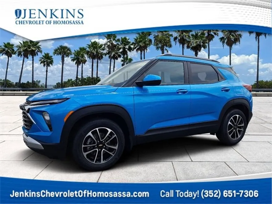 2025 Chevrolet Trailblazer LT photo 1