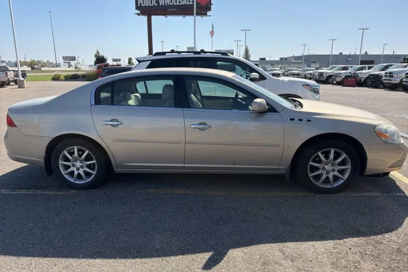 2008 Buick Lucerne CXL photo 1