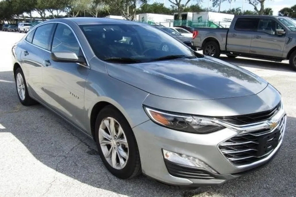 2023 Chevrolet Malibu 1LT photo 1