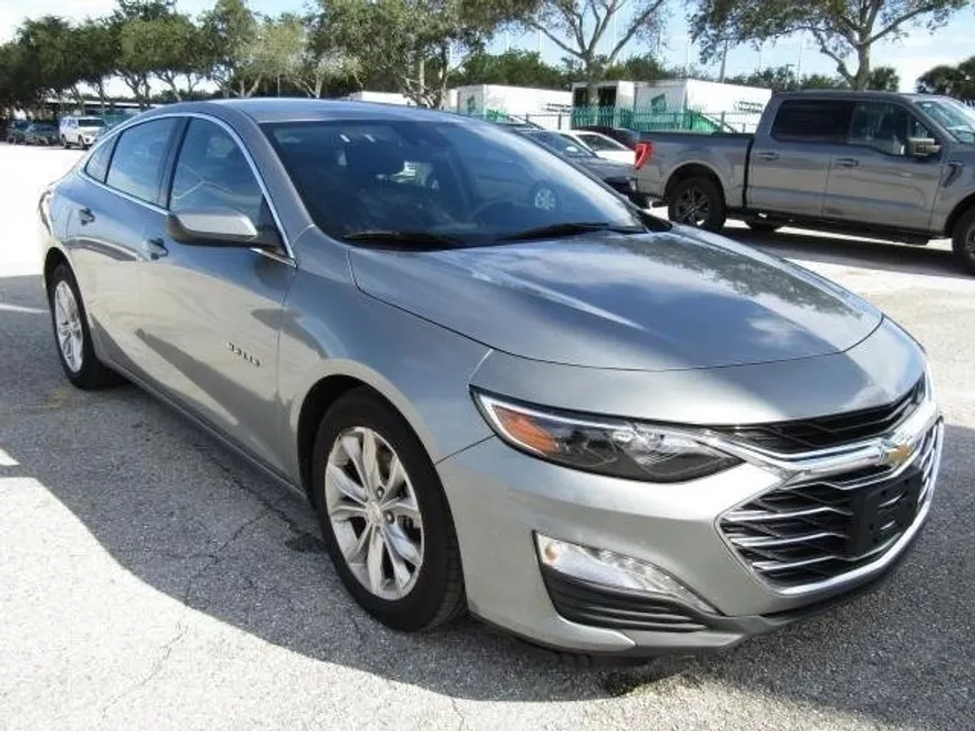 2023 Chevrolet Malibu 1LT photo 1