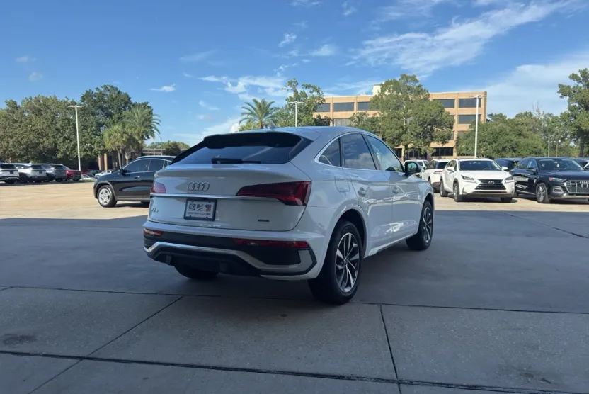 2024 Audi Q5 Sportback S line Premium photo 1