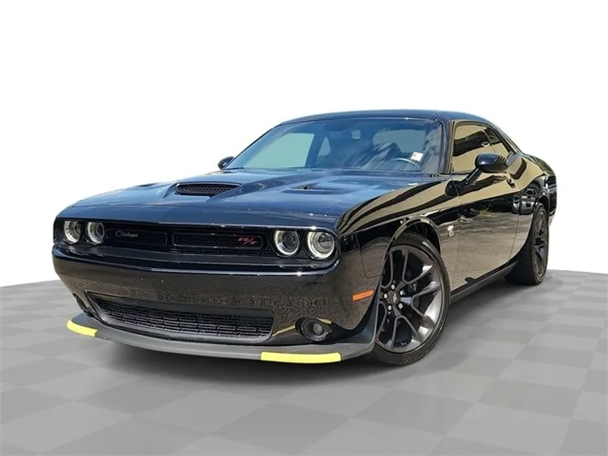 2023 Dodge Challenger R/T Scat Pack photo 1