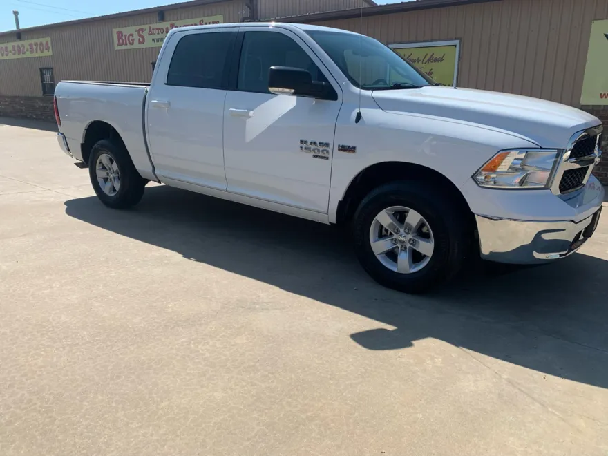 2019 Ram 1500 Classic SLT photo 1