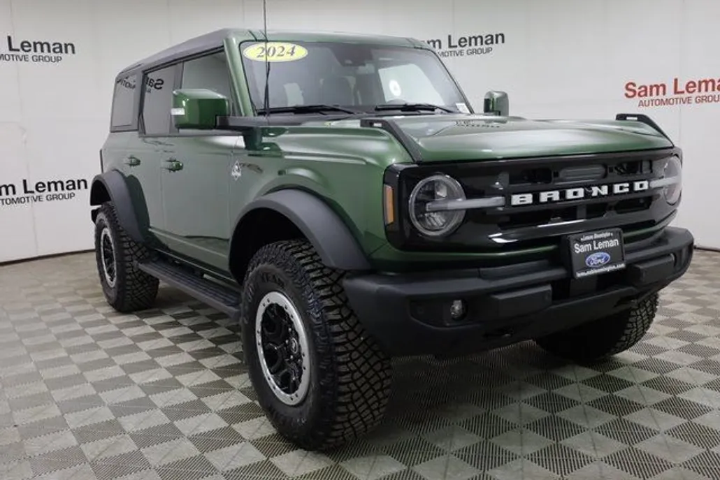 2024 Ford Bronco Outer Banks photo 1