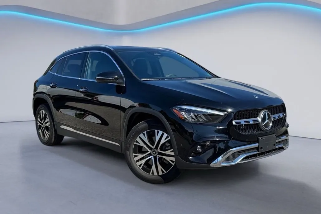 2025 Mercedes Benz GLA 250 4MATIC photo 1
