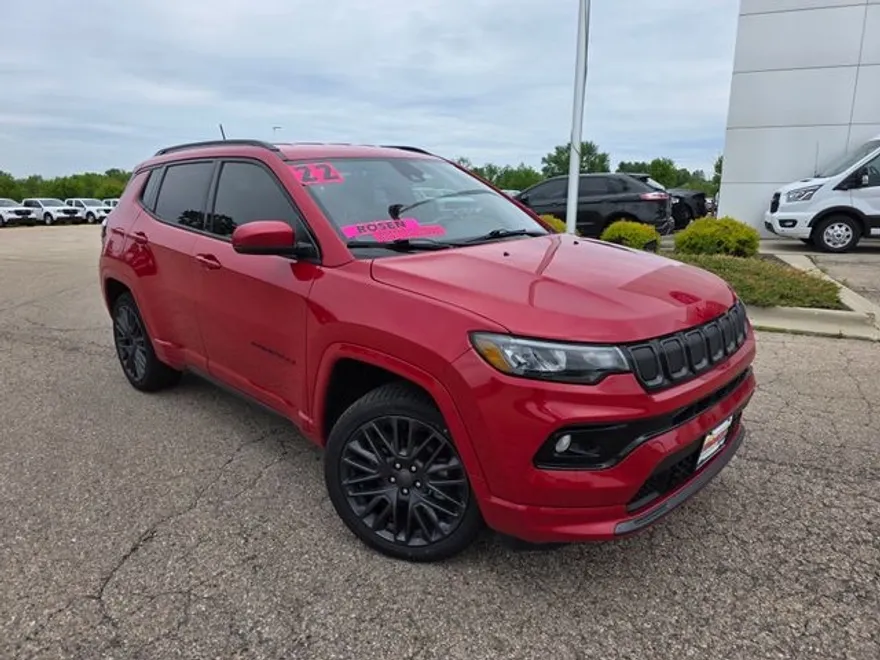 2022 Jeep Compass Limited Red Edition photo 1