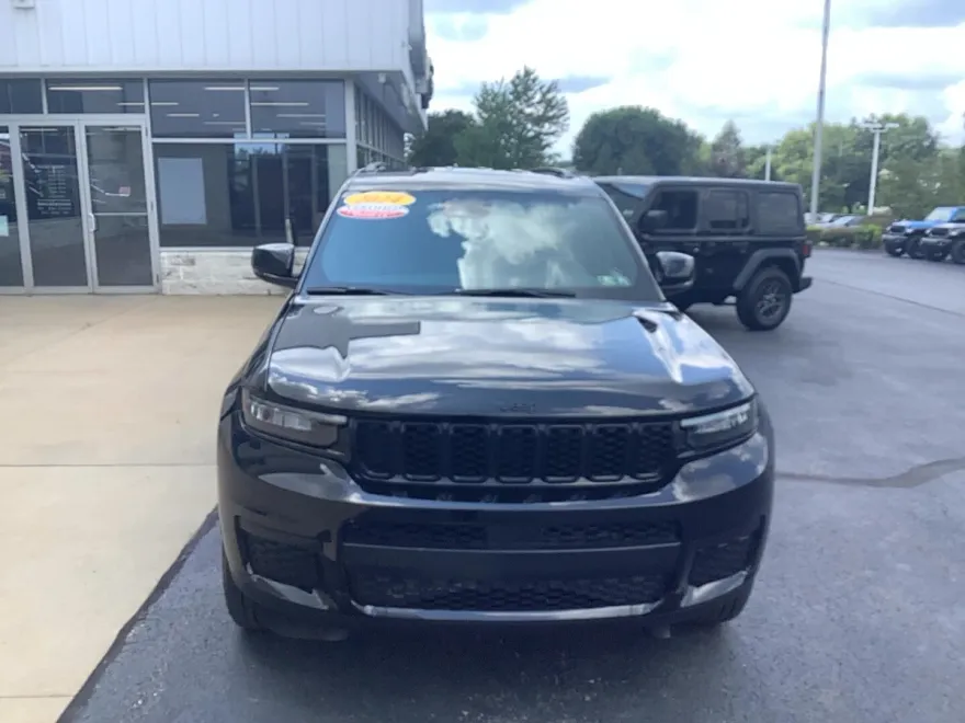 2024 Jeep Grand Cherokee Altitude photo 1