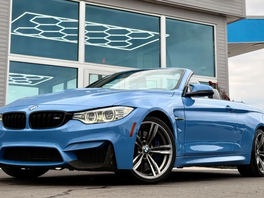 2016 Bmw M4 Convertible photo 1